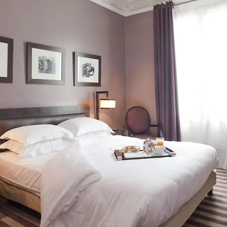 Hotel Duret Champs Elysees 4*