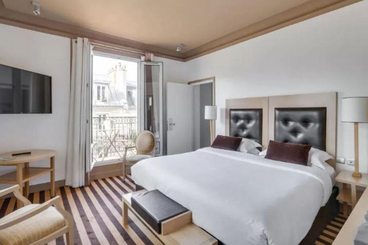 Hotel Duret Champs Elysées 4*