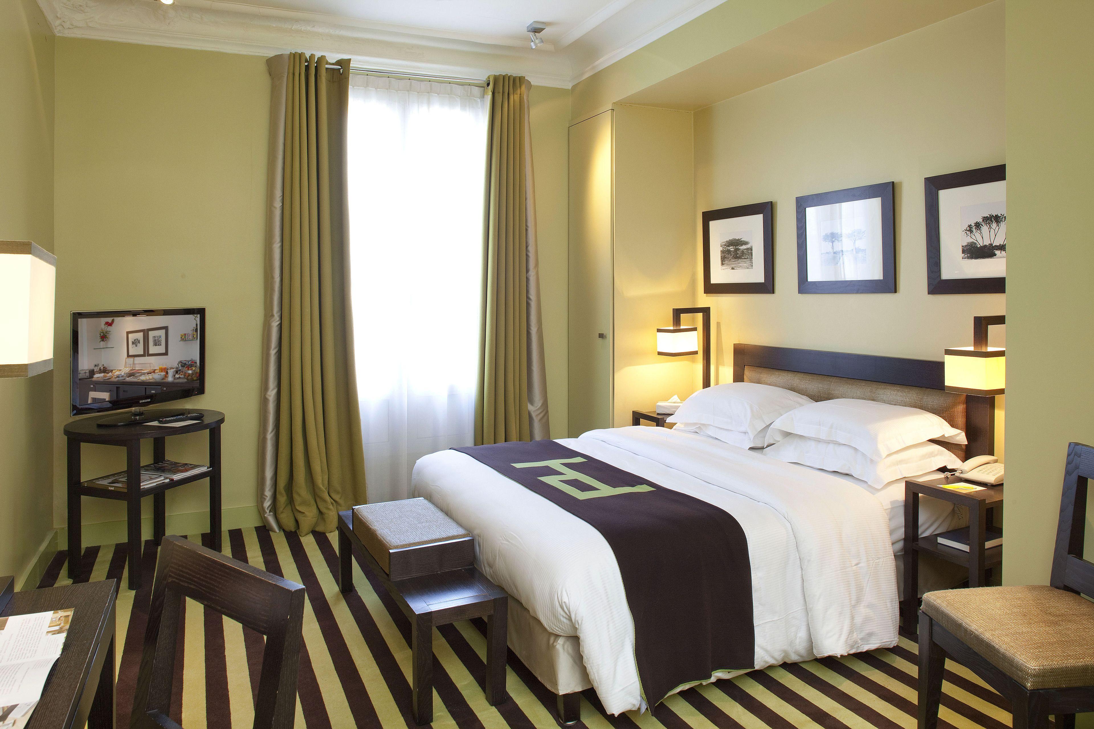 Duret Champs Elysees 4*