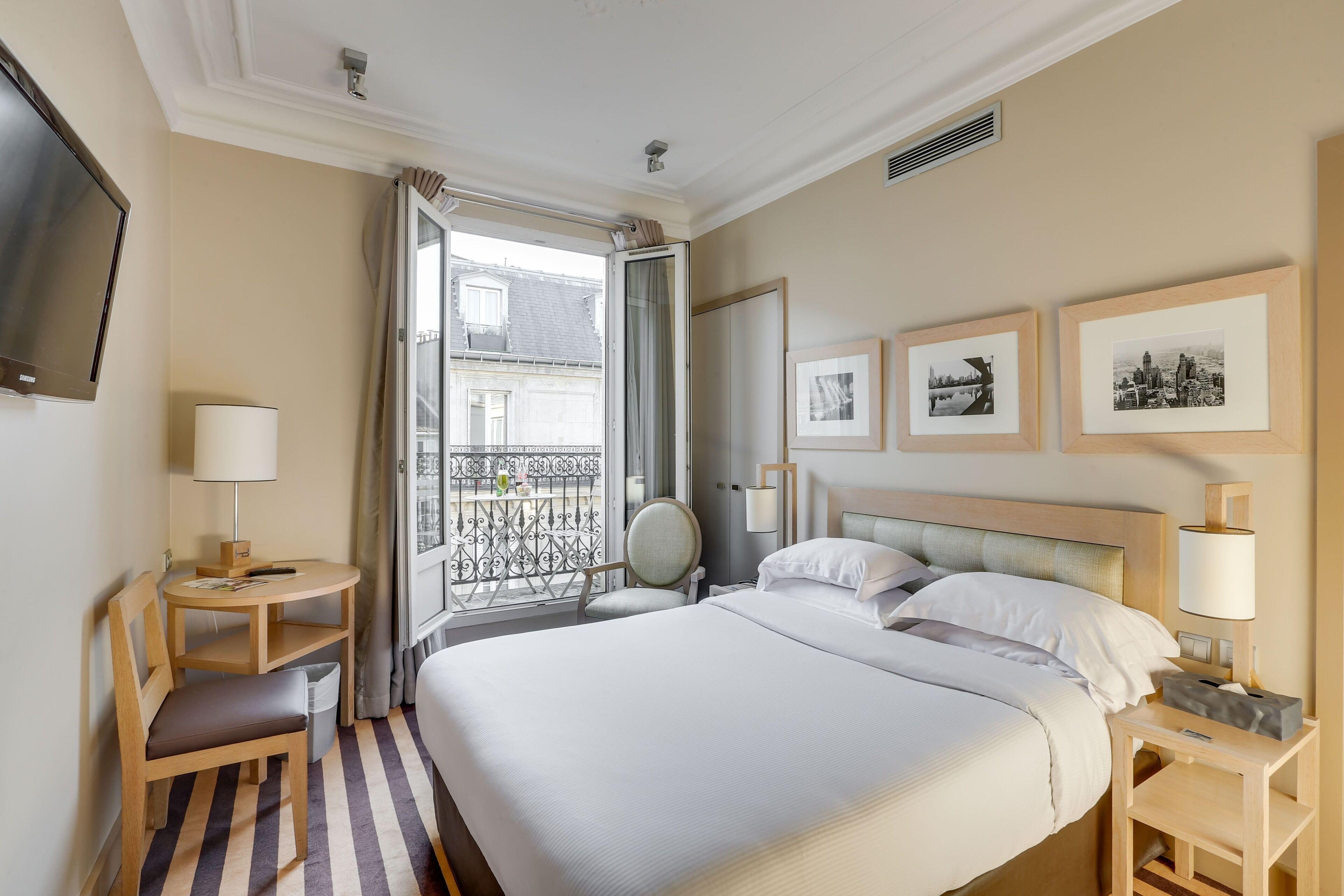 Duret Champs Elysées Hotel 4*